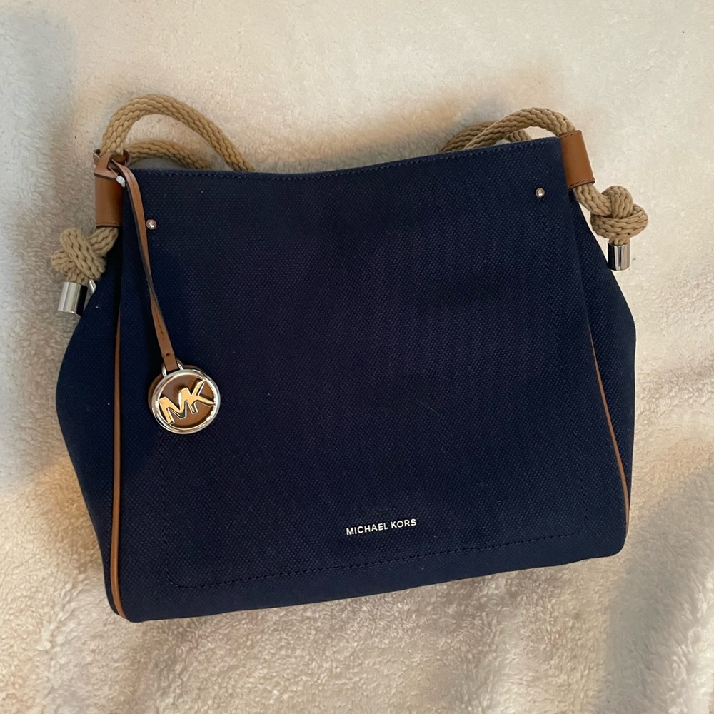 NWT Michael Kors Isla Canvas Large Bag MRSP198